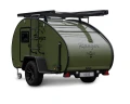 Terenowa „łezka” Ranger The Armstrong – ujęcie 3/4, przyczepa offroad HeroCamper kolor hunter green