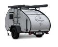 Ranger The Armstrong – przyczepa offroad HeroCamper, ujęcie katalogowe (wariant koloru standardowy)