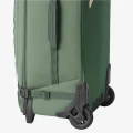 Eagle Creek Gear Warrior XE 27 – Jungle Green, zbliżenie: terenowe kółka i wzmocnione narożniki