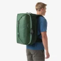 Eagle Creek Tour Travel Pack 40L Jungle Green — widok z boku na sylwetce, panel przedni