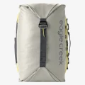 Eagle Creek Tour Travel Pack 40L Storm Grey — widok frontowy, klamra i zamek