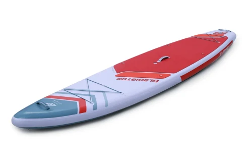 sup touring Gladiator Origin 12.6T – deska SUP, ujęcie pod skosem