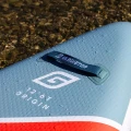 sup Gladiator Origin 12.6T touring – pokład EVA i linka bungee, detal deski SUP