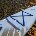 Gladiator Elite 14'0T – bungee na dziobie deski SUP, mocowanie bagażu i krople wody
