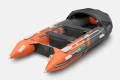ponton Gladiator Active C370 AL pomarańczowo-szary wnętrze pontonu ujęcie po skosie