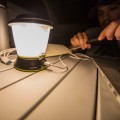 pol_pl_Lighthouse-Core-lampka-stojaco-wiszaca-Power-Bank-6493_6.jpg