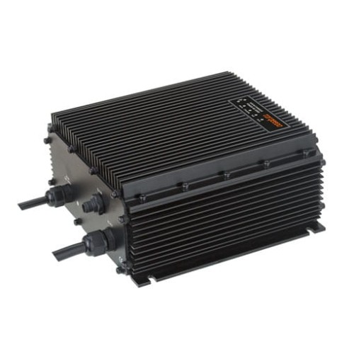 ładowarka Torqeedo 650W do baterii Power 48-5000 widok ukośny