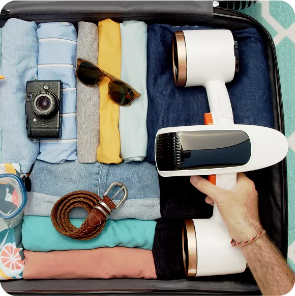 Skuter podwodny Sublue Mix - spakowany do walizki podróżnej