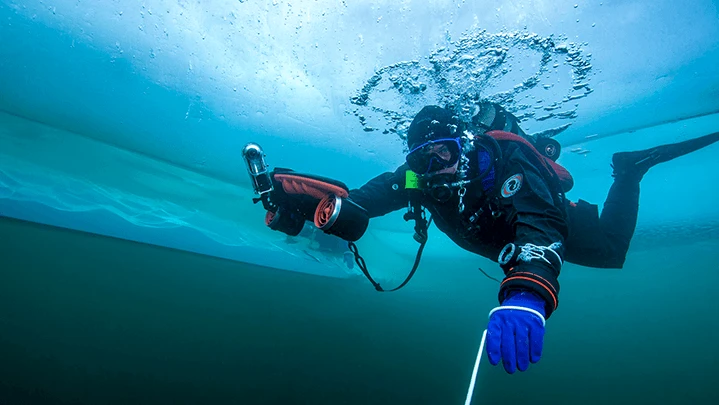 Sublue Navbow - skuter nurkowy